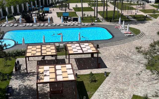 Du Soleil S Terrasoy I Vidom Na Basseyn Apartments