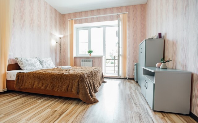 Trekhkomnatnye apartamenty ekonom na 8 spalnykh mest  Apartments