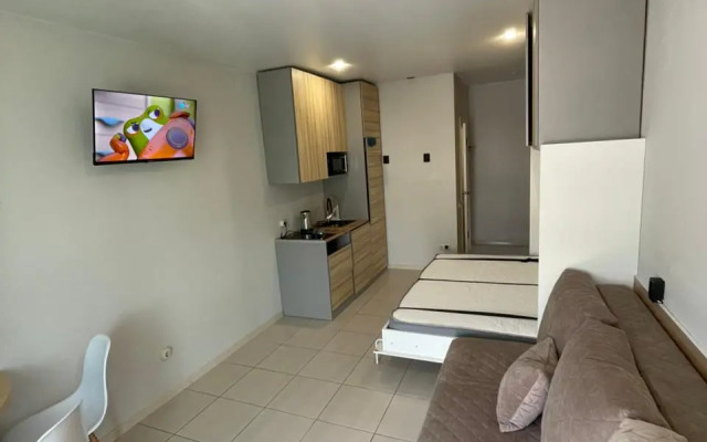 Квартира Deluxe Студия в Сочи , Красная, д. 27