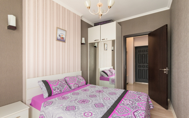Prostornaya Kvartira v Delovom Tsentre Tbilisi Flat