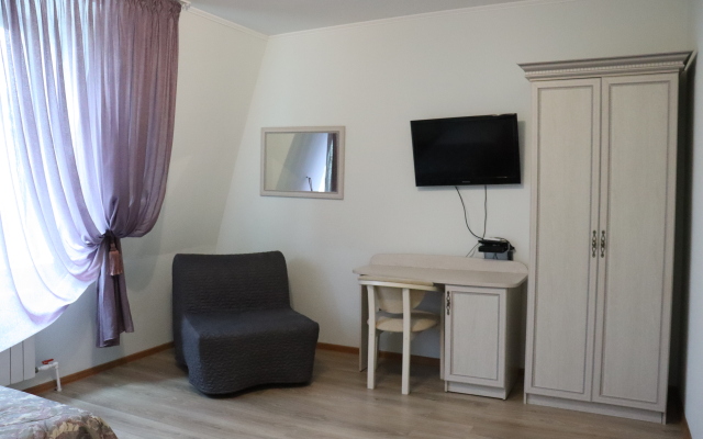 Na Chernom More Private House