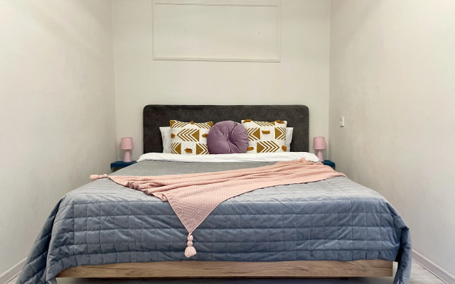 Квартира ApartMari Светлые двухкомнатные апартаменты в самом центре