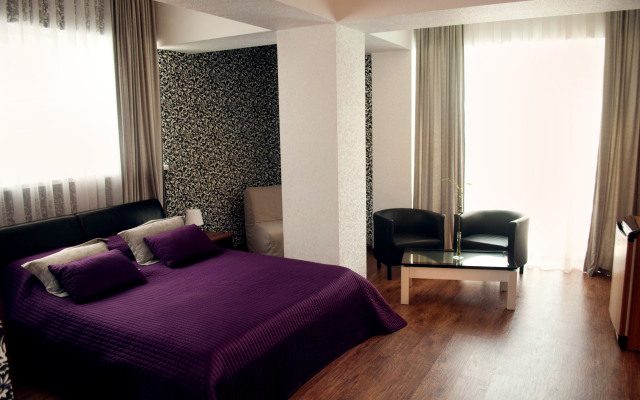 New Astoria Hotel