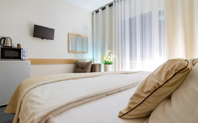 Novoteh Hotel