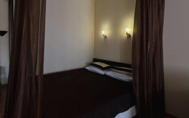 Uyutnaya Studiya v Tsentre Bresta Flat