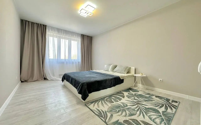 Ryadom S Readovskim Parkom Flat