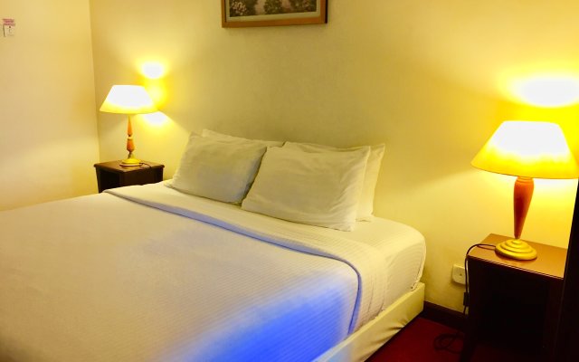Baral Service Suites Times Square Apart-Hotel