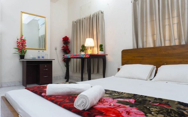 White House International Residential Hotel