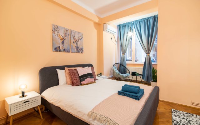 Enriching Royal Accommodation At Heart Of Bucharest Apartments