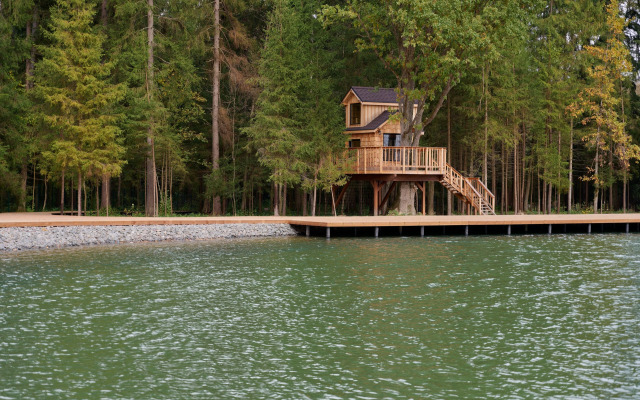 Отель Русские сезоны Эмбиент парк