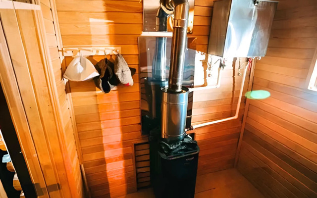 Brevenchatyij Guest House