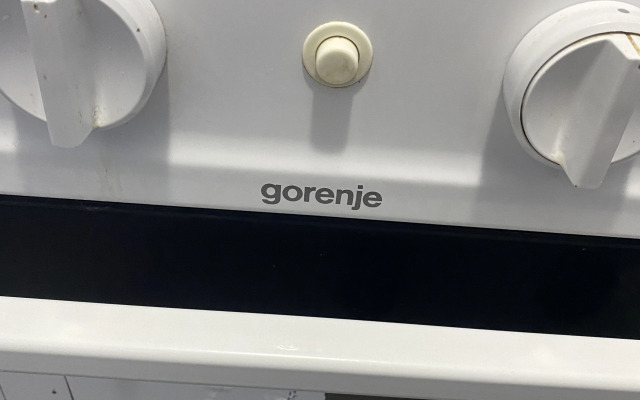 Malenkaya studiya u podnozhya gory Zheleznaya Flat