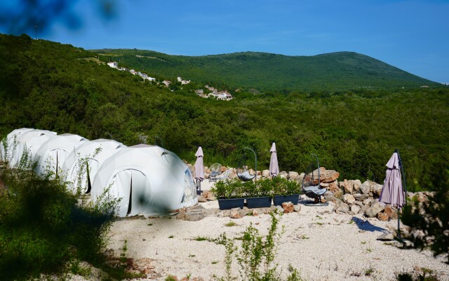 Rose (luštica Bay) Glamping
