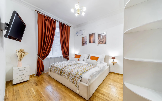 Квартира 3-Ком Квартира у Экспоцентра БонАпарт