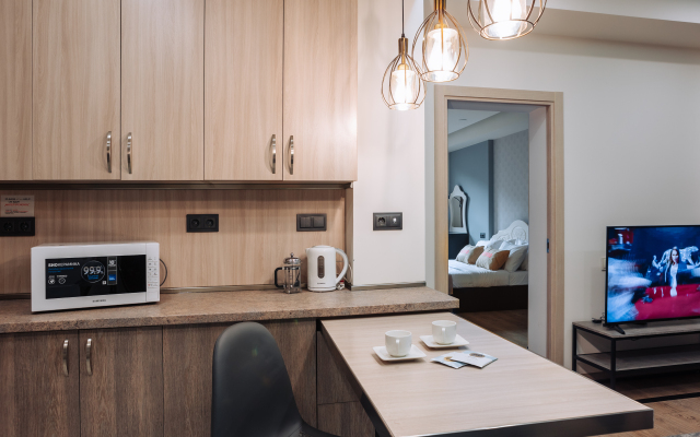 KeyGo #0030, 1 Bedroom, City Center Apartments