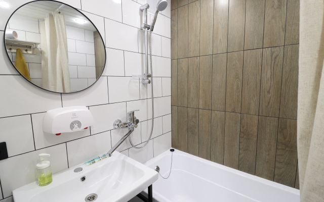 Shirokaya Maslenitsa S Vidom Na Park Flat