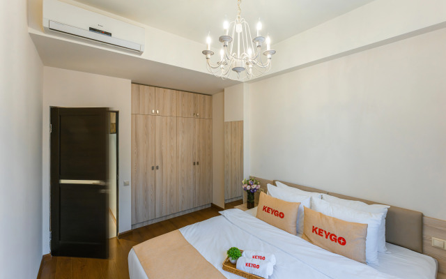 KeyGo #0099, 1 Bedroom, Balcony, Near National Gallery Apartments