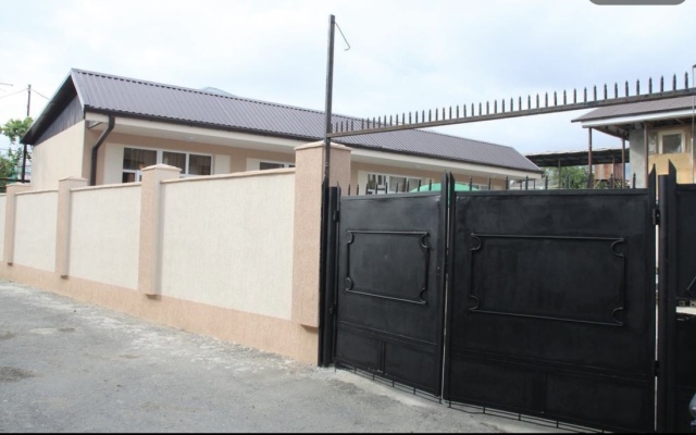 Guest house Mandarin on Titova 85