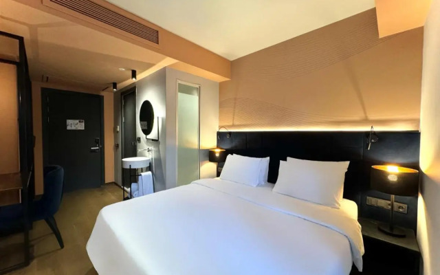Design Hotel & Private Spa – Tbilisi Edition Hotel