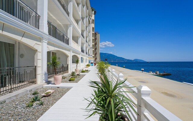 Apartment Palmira Palace Alupkinskoe Shosse 12Zh