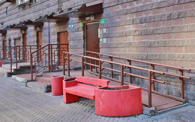 Апартаменты на проспекте Космонавтов 61