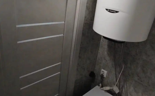 Квартира возле ТРЦ Плазма с лифтом и балконом