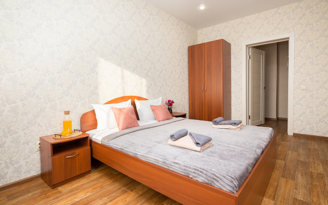 Na Deputatskoy 47/2 Apartments