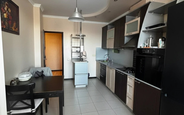 Квартира 3 комнатная в центре левого берега