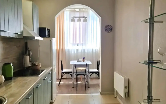 2-kh Komn Solnechnaya Storona Per.Gruzinskiy Parkovka Besplatno Flat