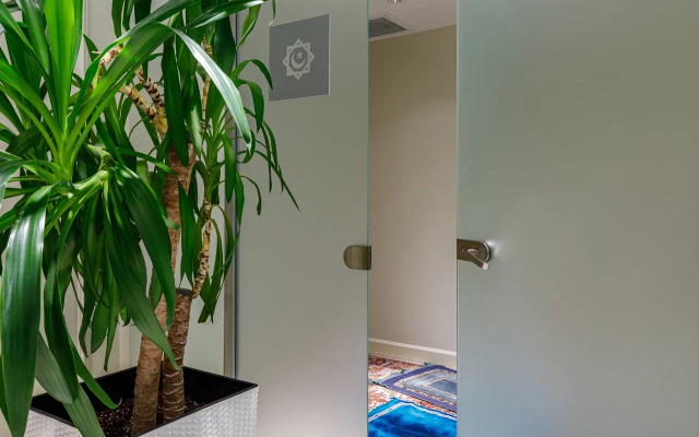 Brosko Moscow Hotel