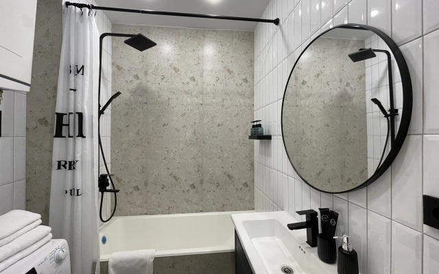 Na Ul. Chaykovskogo 100/2 Flat