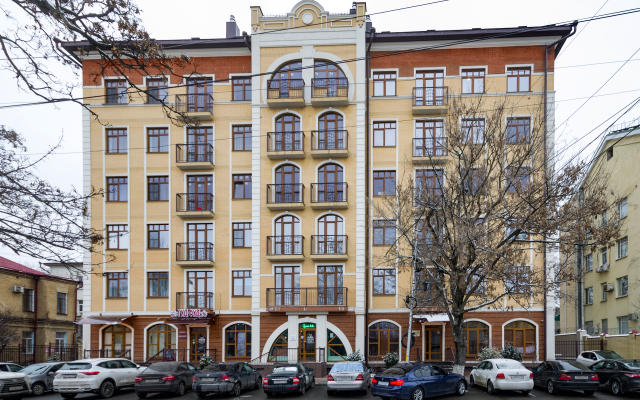 Novyie V Tsentre Goroda Apartments