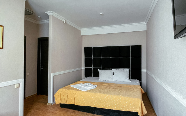 Apartments Mira