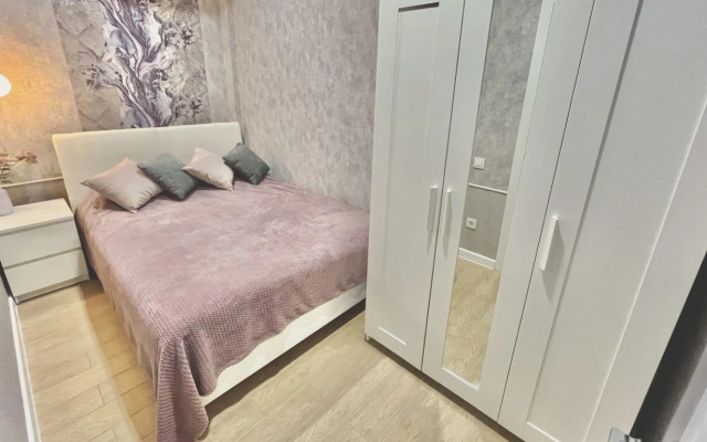 Apartament Green v Rezidentsii Baykalskiye Kholmy