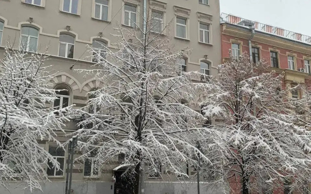 Schastlivaya Matreshka na Tekhnolozhke Flat