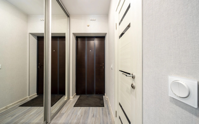 Апартаменты Комфортные двухкомнатные возле ТРЦ Планета 1