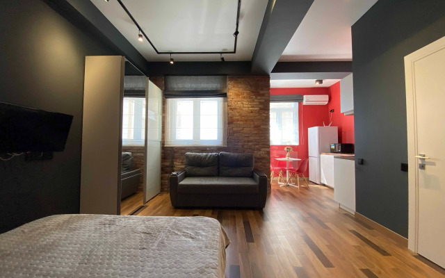 Zhk poseydon 632 Mamayka Vidovaya Studiya S Balkonom (Trustcontrol) Flat