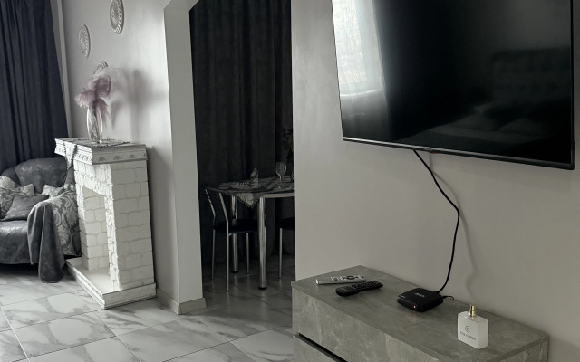Apartamenty Kvartira-Studiya V Tsentre Bobrujska Na 19 Etazhe