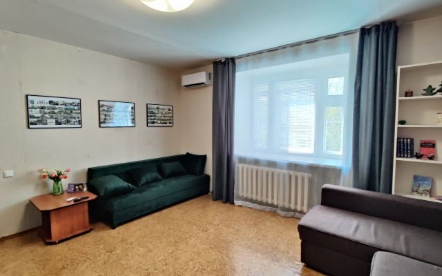 S Dvumya Spalnyami Apartments