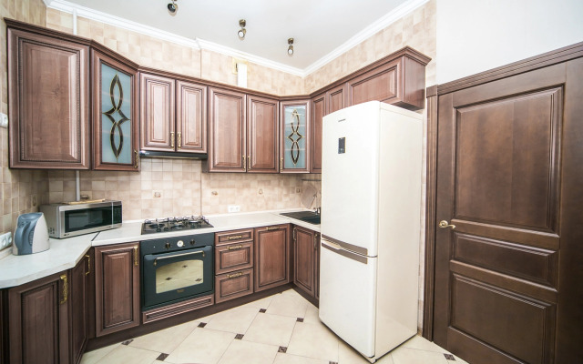2- room on 28 Independence Avenue City Center Apartments