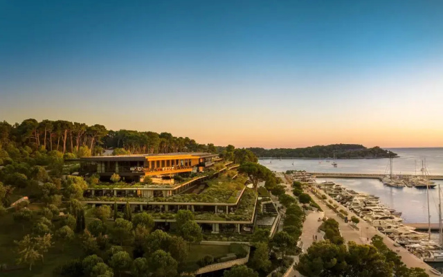 Отель Grand Park Rovinj by Maistra Collection
