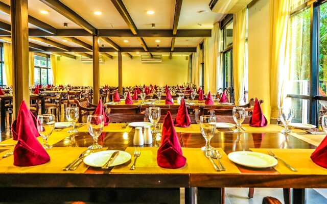 Oak Ray Regency Hotel