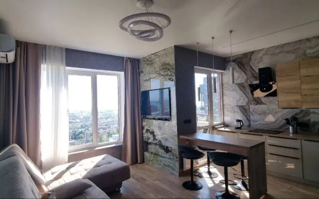 Dvukhkomnatnaya S Potryasayuschim Vidom Na More Flat