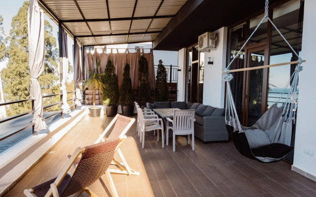 Вилла Evkalipt Kvariati