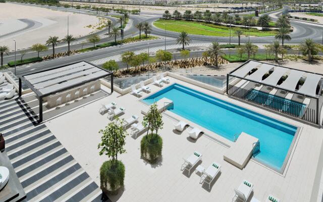 Holiday Inn Dubai al-Maktoum Airport, an IHG Hotel