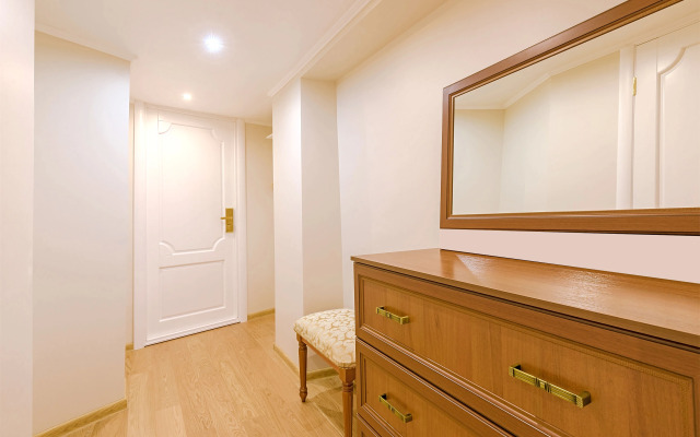 Квартира Двухкомнатная у Русского Музея в Доме Художников BookingSPB