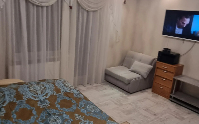 Luchshaya Gakuna Flat