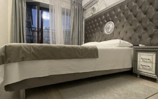 V 5 Minutakh Ot Morya Apartments
