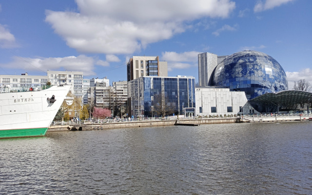 Квартира Евродвушка с видом на Музей мирового океана на Баграмяна, 4