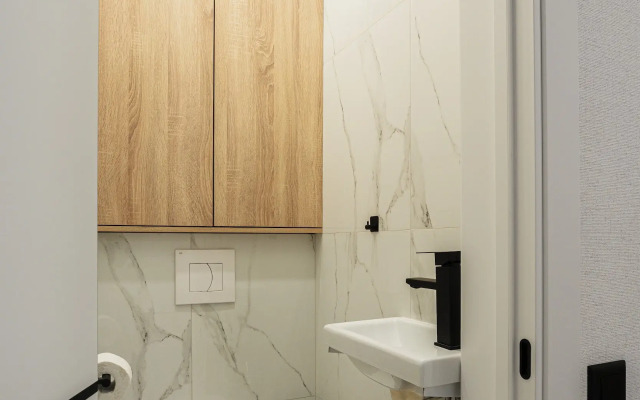 Трехкомнатная Квартира в Центре с Новым Ремонтом